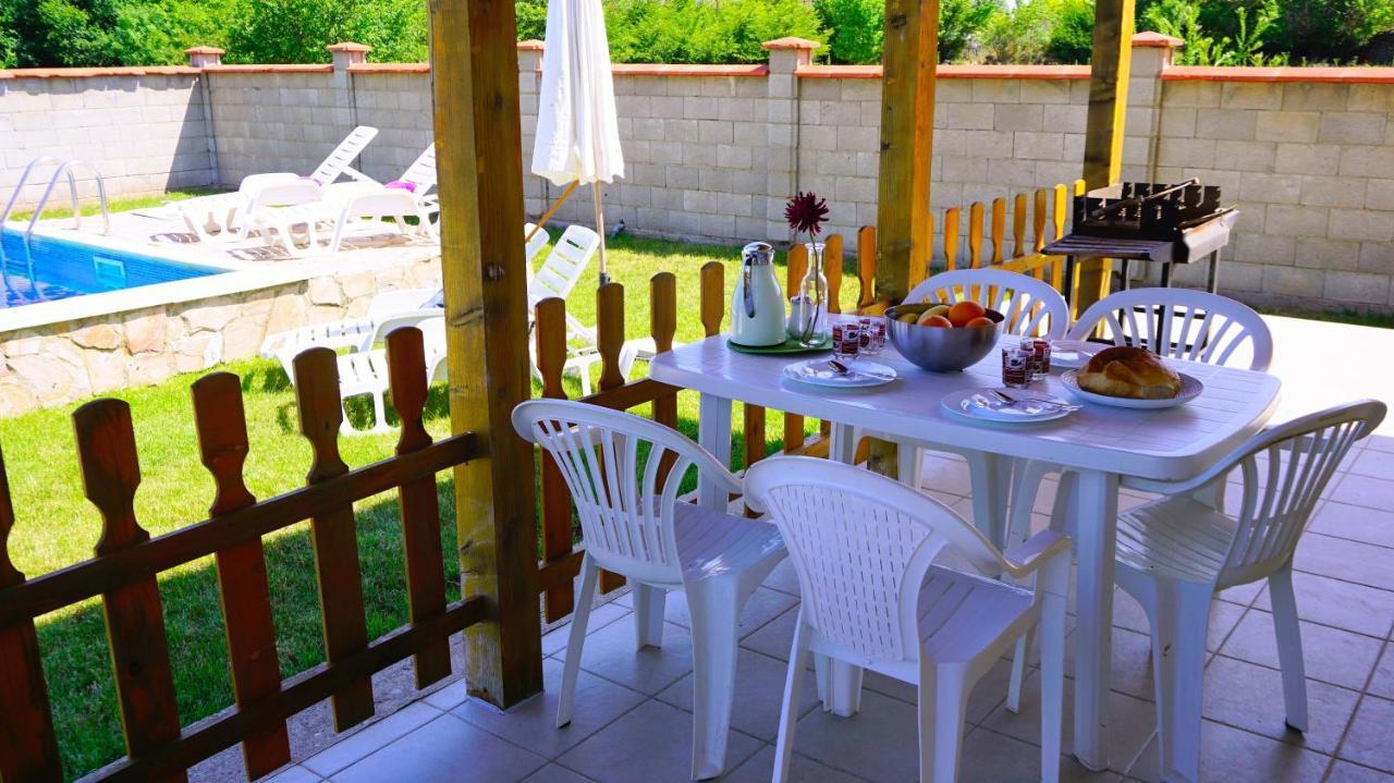 Вила Делфин - Villa Delfin Balgarevo Bagian luar foto