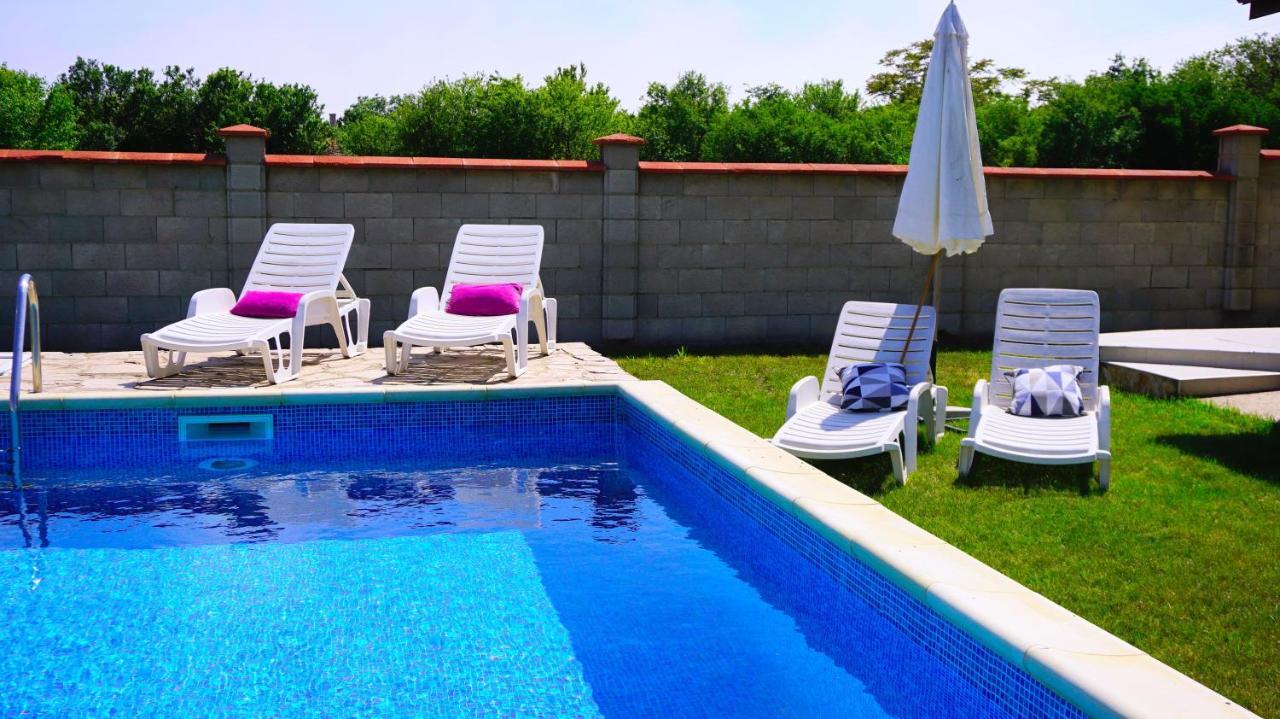 Вила Делфин - Villa Delfin Balgarevo Bagian luar foto