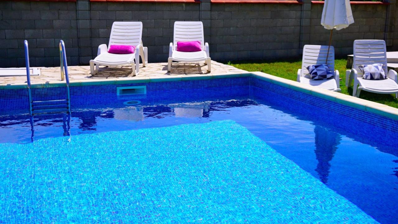 Вила Делфин - Villa Delfin Balgarevo Bagian luar foto