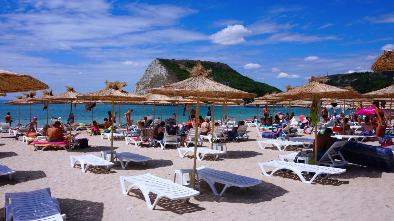 Вила Делфин - Villa Delfin Balgarevo Bagian luar foto