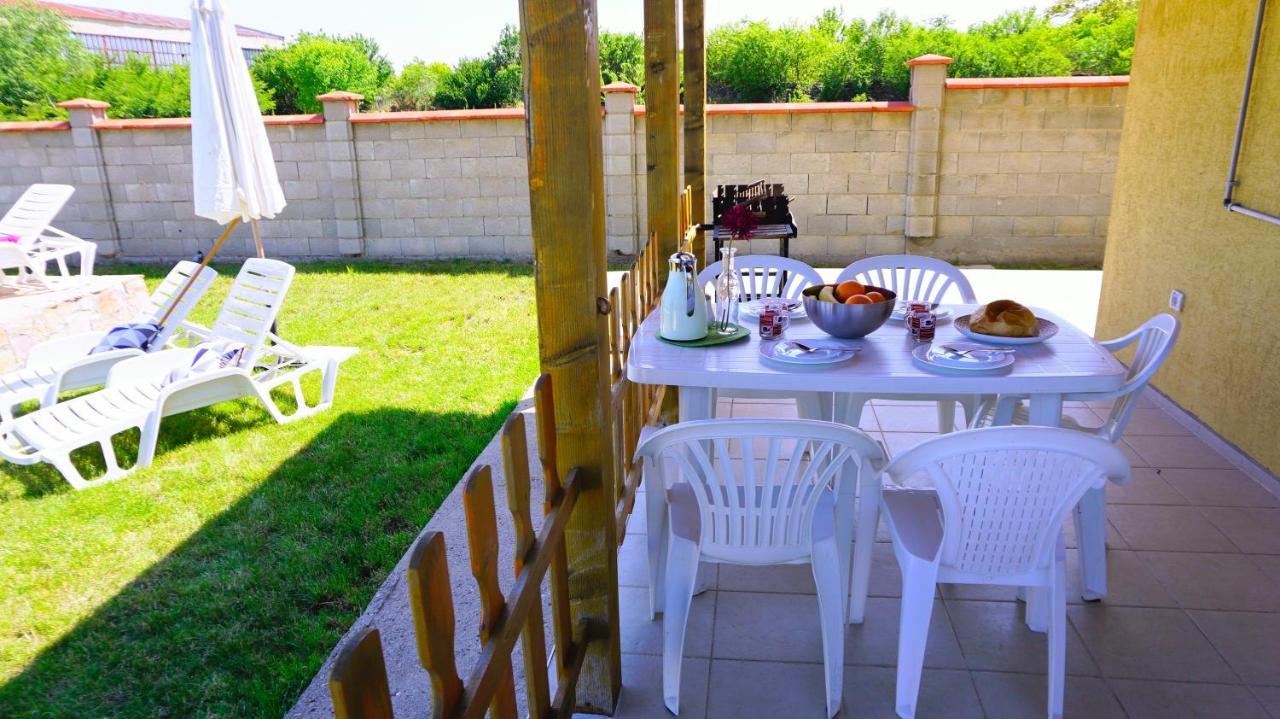 Вила Делфин - Villa Delfin Balgarevo Bagian luar foto