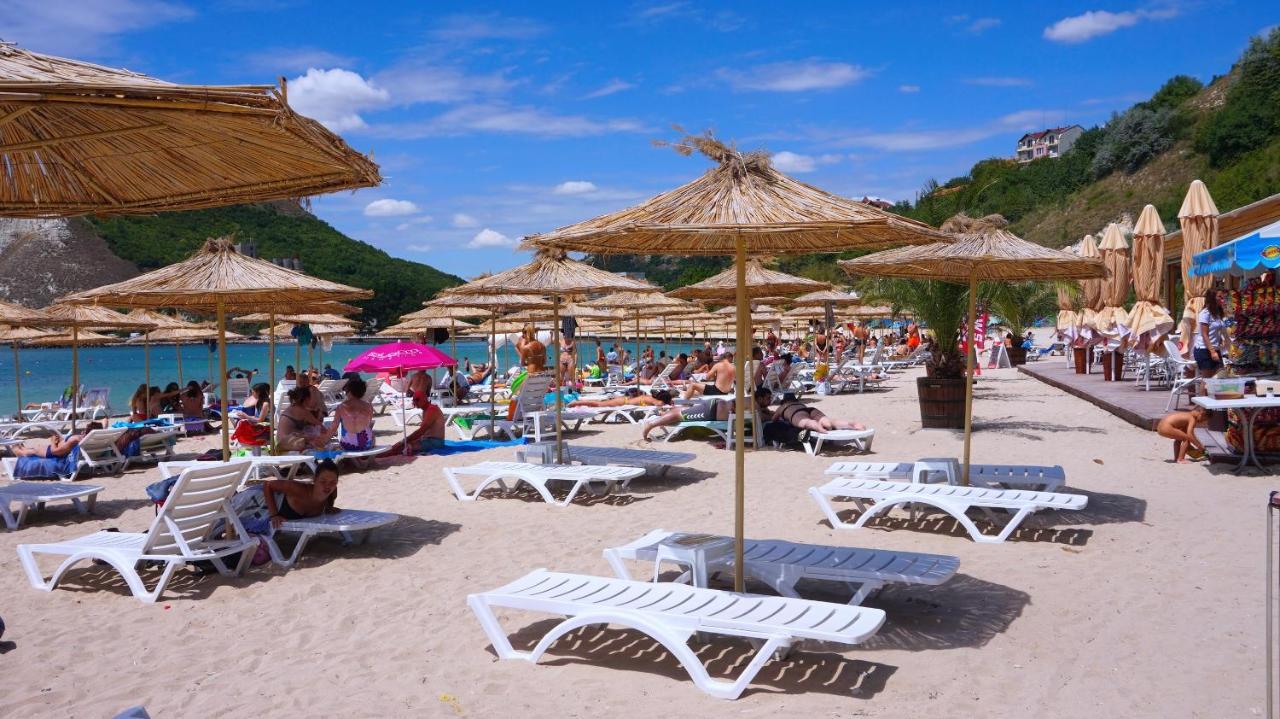 Вила Делфин - Villa Delfin Balgarevo Bagian luar foto